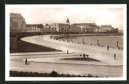 <p>Historische Postkarte des Lungomare in Bari, der Strandpromenade</p>